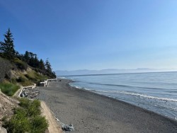 Smith and Minor Islands Aquatic Reserve beach walk